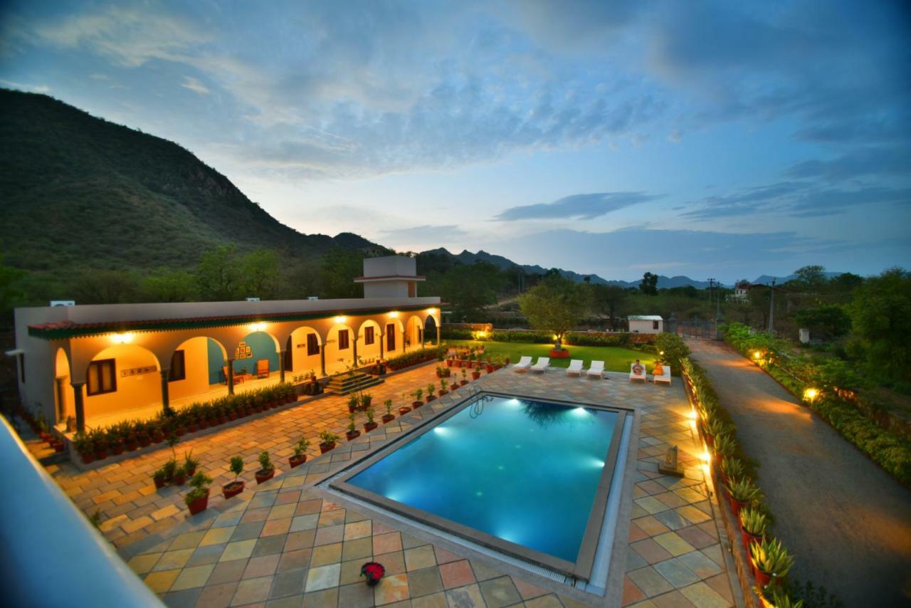 Premkunj Hotel Udaipur Esterno foto