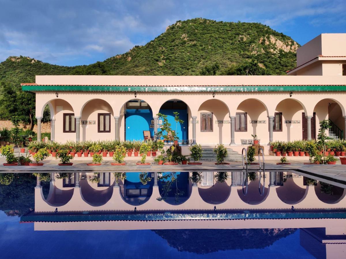 Premkunj Hotel Udaipur Esterno foto