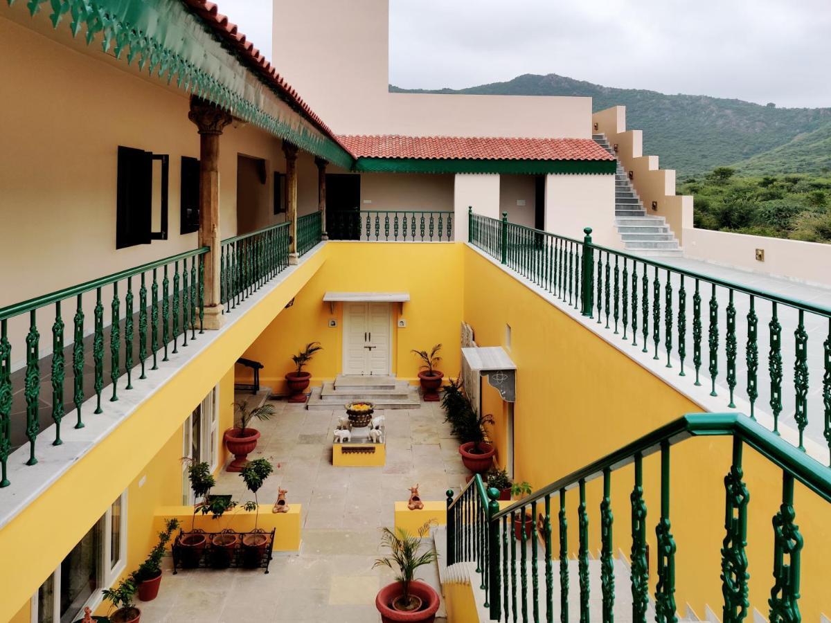Premkunj Hotel Udaipur Esterno foto